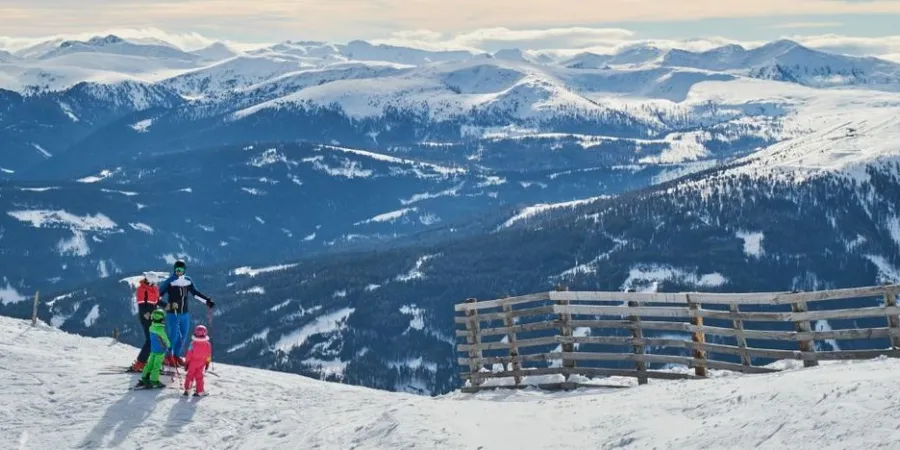 Grosseck1600 x 483 px 1650 x 483 px