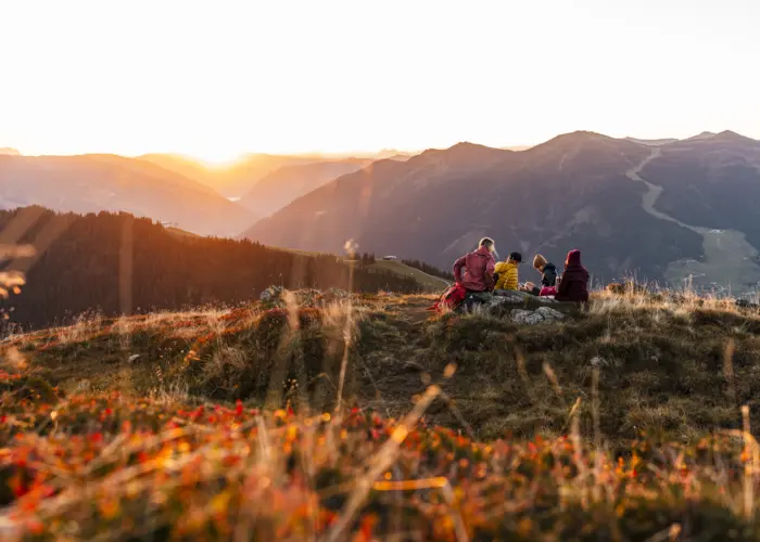Herbstwandern Autumn Hiking in Saalbach Hinterglemm
