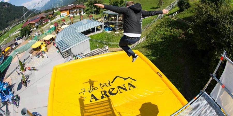 Arena bagjump zillertal arena chaletsplus