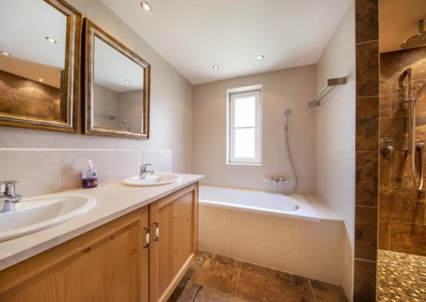 0014 SB Alpenresort B2 15