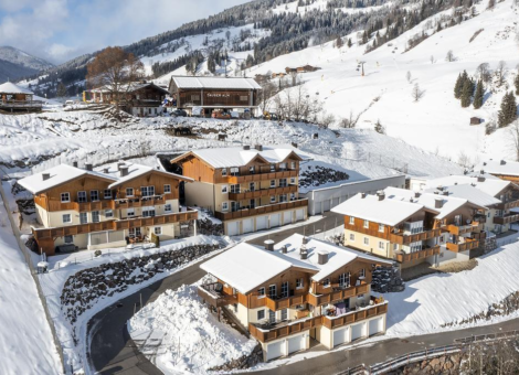 0031 SB Alpenresort algemeen winter drone 2021 7