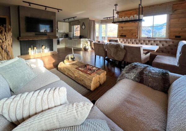 Alpen Resort Saalbach C3 Saalbach - 
<ul>
  <li>Ligging vlakbij de skibus en de Schattberg afdaling</li>
  <li>Geschikt voor zowel beginnende als ervaren wintersporters</li>
  <li>Bruisende après-ski mogelijkheden</li>
</ul>