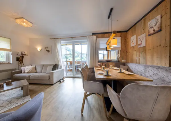 Saalbach Alpen Resort D4 Woonkamer overzicht