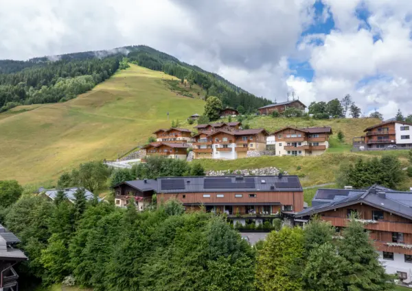 Saalbach Alpen Resort D4 Zomer ligging