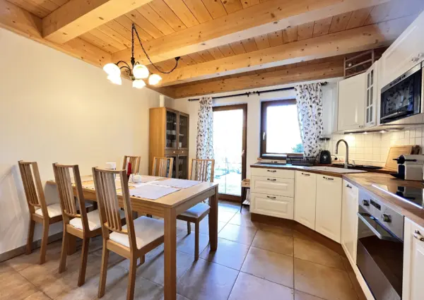 Hochkrimml Alpenruhe keuken en eettafel 3