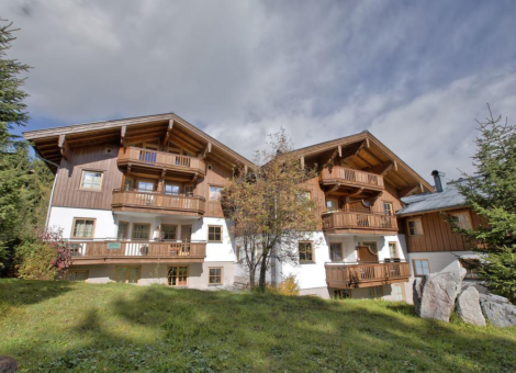 0002 KL Alpina 13 zomer 1