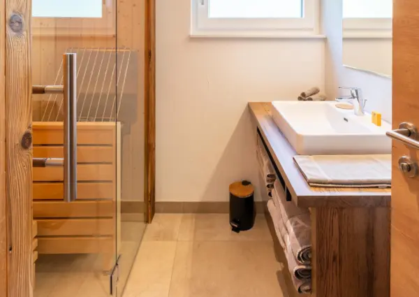 Alpinegold Rauris Deluxe priv C3 A9 Sauna 1