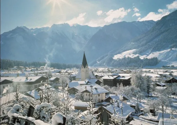 0025 NK Neukirchen dorp winter 1