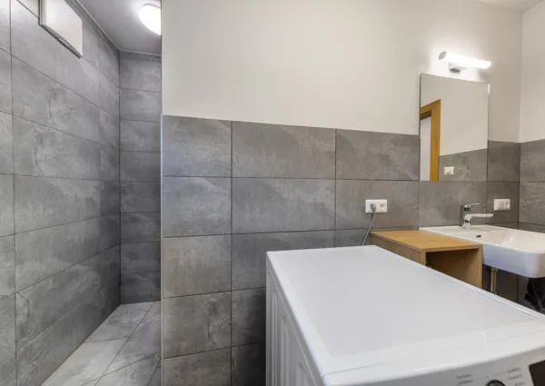 0022 NK Pegasus 4 25