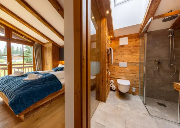Konigsleiten Bo Chalet slaapkamer 3 met badkamer en suite