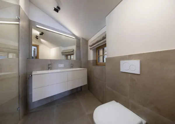 0016 KL Belle Vue 22