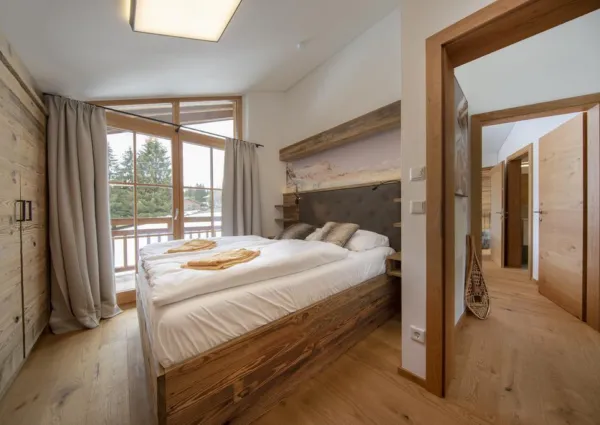 0017 KL Belle Vue 24