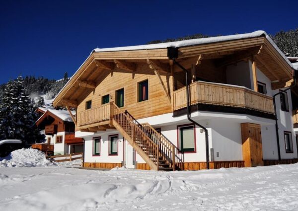 Chalet Central Top 3.