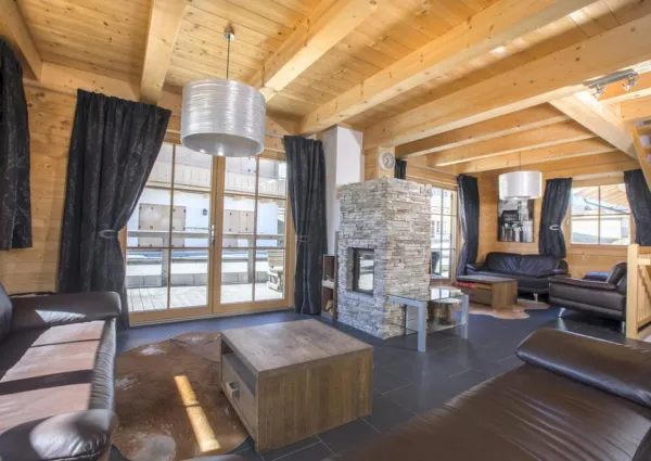 0003 HKR Chalet Fifteen 1