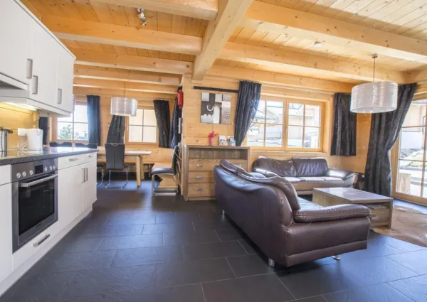 0004 HKR Chalet Fifteen 2