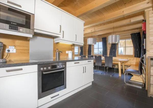 0007 HKR Chalet Fifteen 5