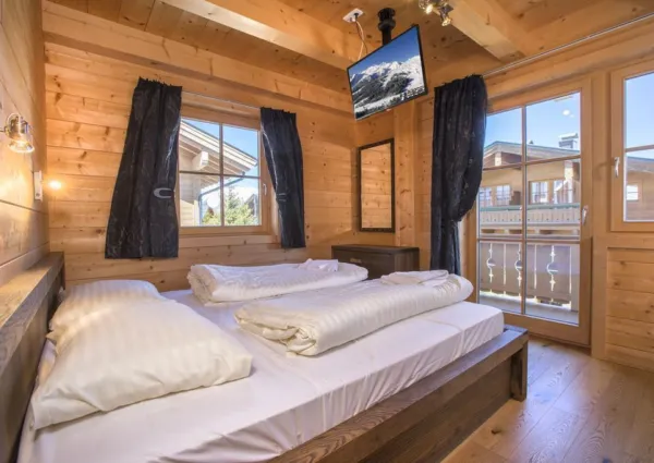 0009 HKR Chalet Fifteen 7