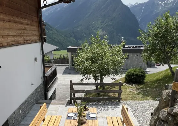 Chalet Grossvenedigerblick Neukirchen terras met uitzicht