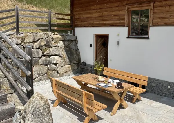 Chalet Grossvenedigerblick Neukirchen terras zijaanzicht