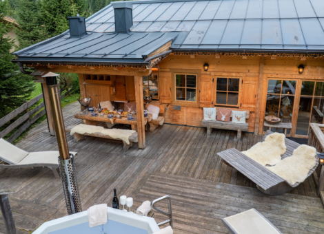 Konigsleiten chalet Hochland zomer terras