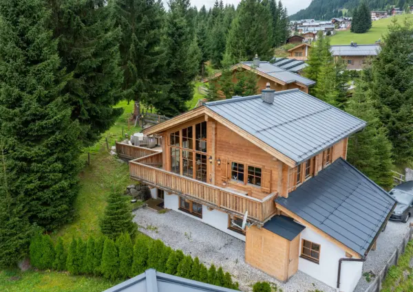 Konigsleiten chalet Hochland zomer aanzicht