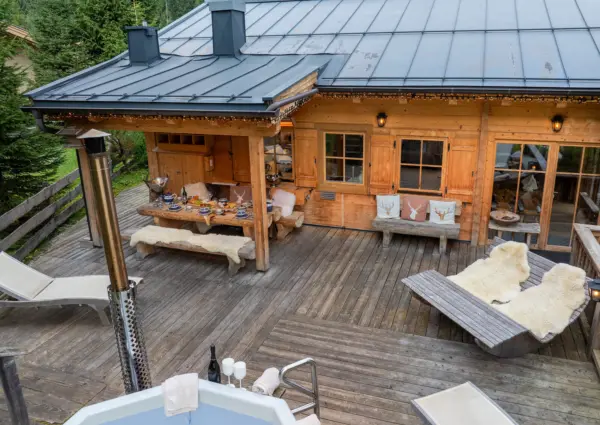 Konigsleiten chalet Hochland zomer terras