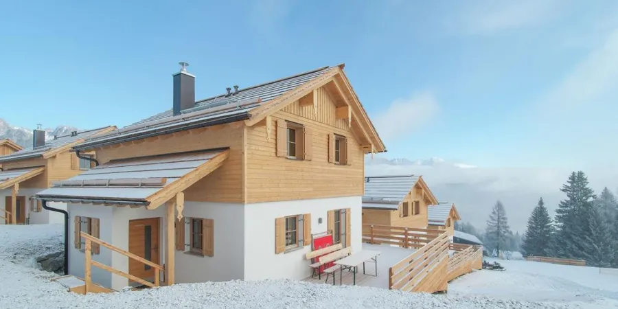 0025 FB chalet 1 winter 1