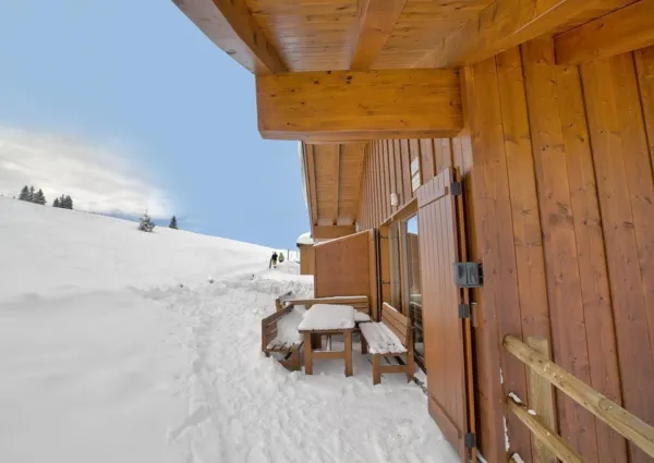 0024 HKR Ruby winter 4