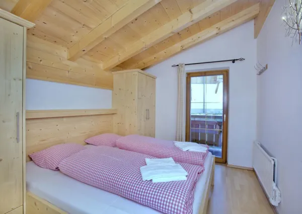 0009 HKR Silbertanne 6a