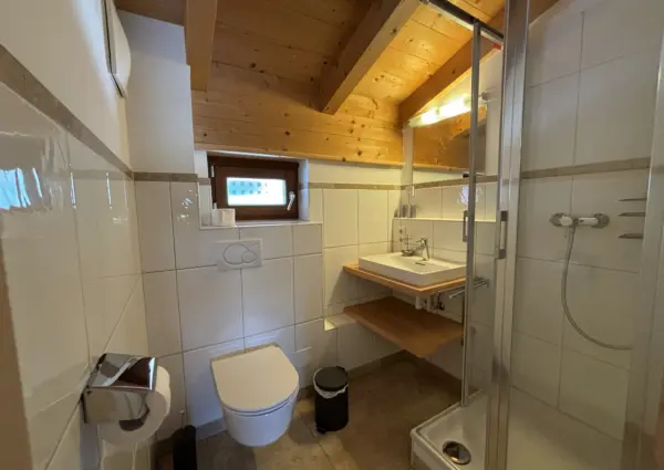 Chalet Sydney 2025 badkamer 1e