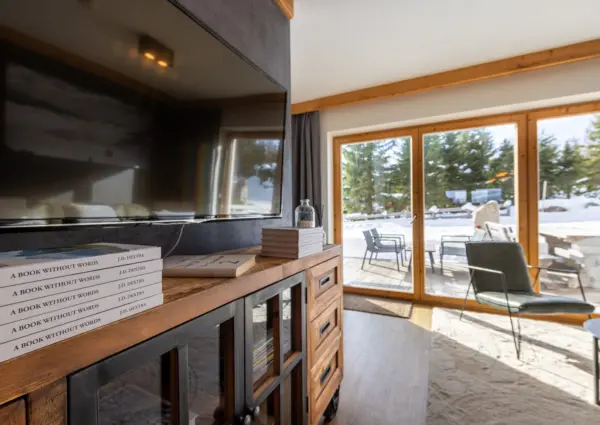 Chalet Zillertal Arena 2 woonkamer doorkijk