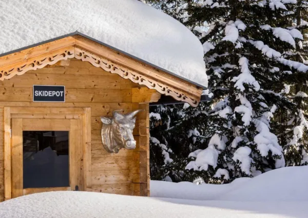 0049 HK ZA1 winter 10