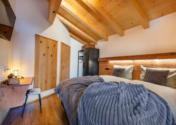 Chalet Zillertal Arena XL Zimmer 4 3