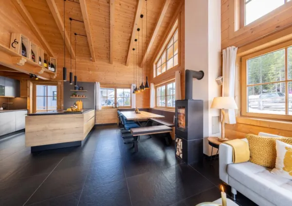 0006 HK Coco 12 01 2023 5