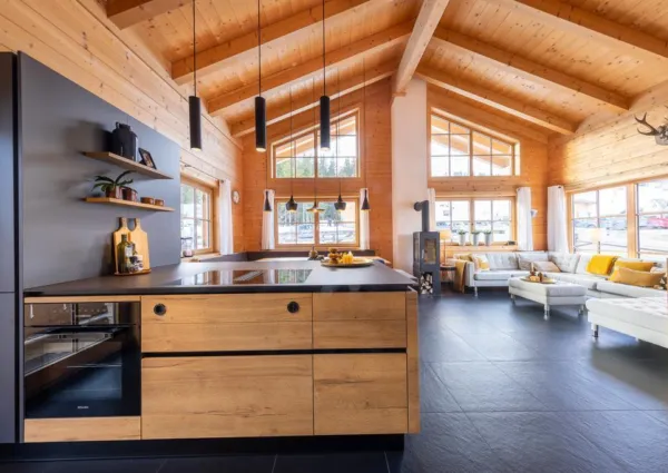 0008 HK Coco 12 01 2023 7