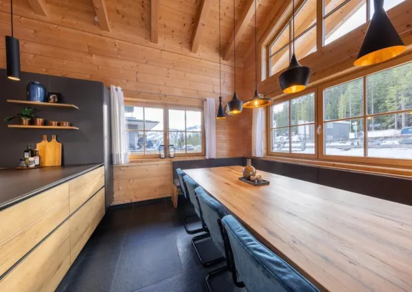 0010 HK Coco 12 01 2023 9