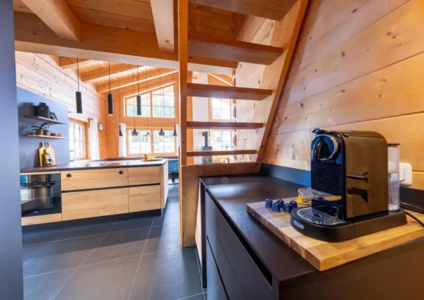 0012 HK Coco 12 01 2023 10b