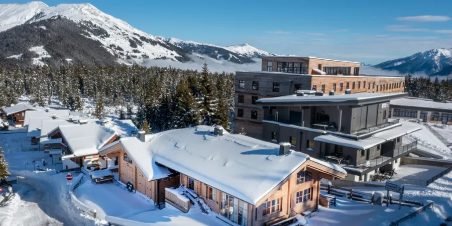 0001 HK Coco 12 01 2023 winter hoofd