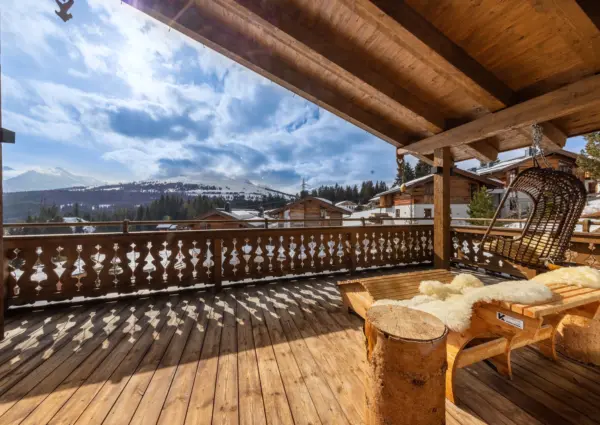 De Gravin ligbedjes met uitzicht op het terras