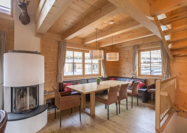 0004 HKR Duxer Lodge 2