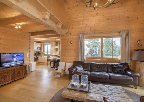 0006 HKR Duxer Lodge 4