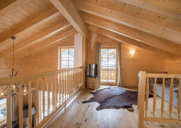 0013 HKR Duxer Lodge 11