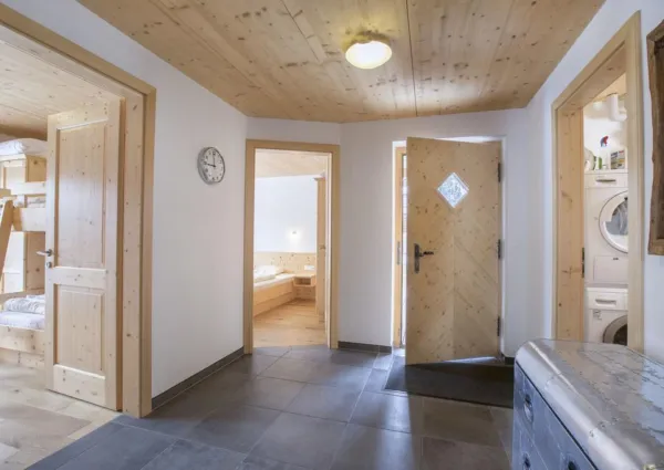 0019 HKR Duxer Lodge 17