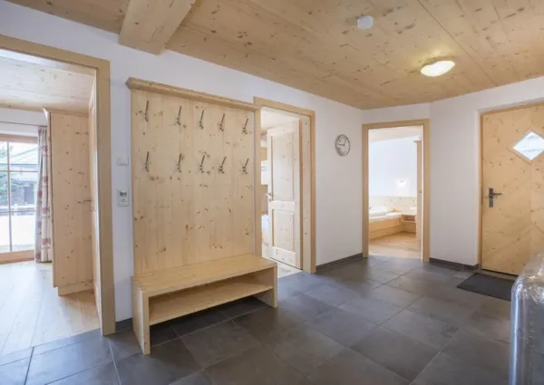 0021 HKR Duxer Lodge 19