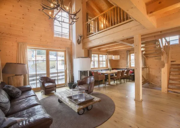 0002 HKR Duxer Lodge 3