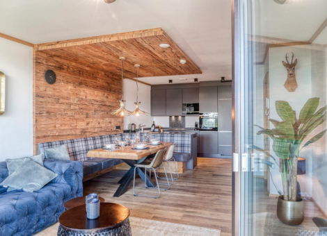 0001 KL Edelweishaus 1 Aug 23 3