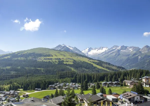 0024 KL Edelweisshaus zomer 17