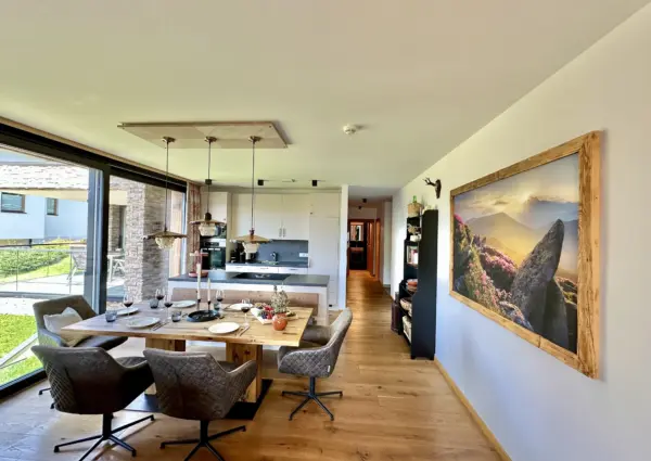 Edelweisshaus Top 10 zicht richting keuken