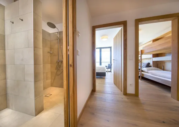 0015 KL Edelweisshaus 11 17