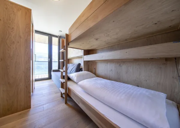 0016 KL Edelweisshaus 11 18